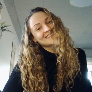 Meet your Posher, Gabrielle